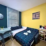 Spacious 2Beds Flat In London